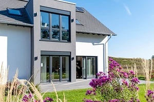 La maison neuve Un...